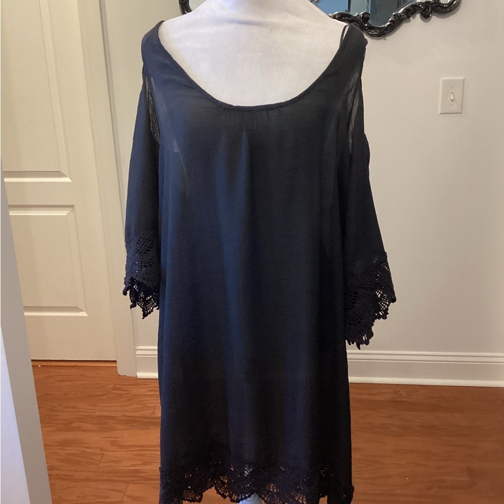 VENUS Black Lace Sleeve Blouse